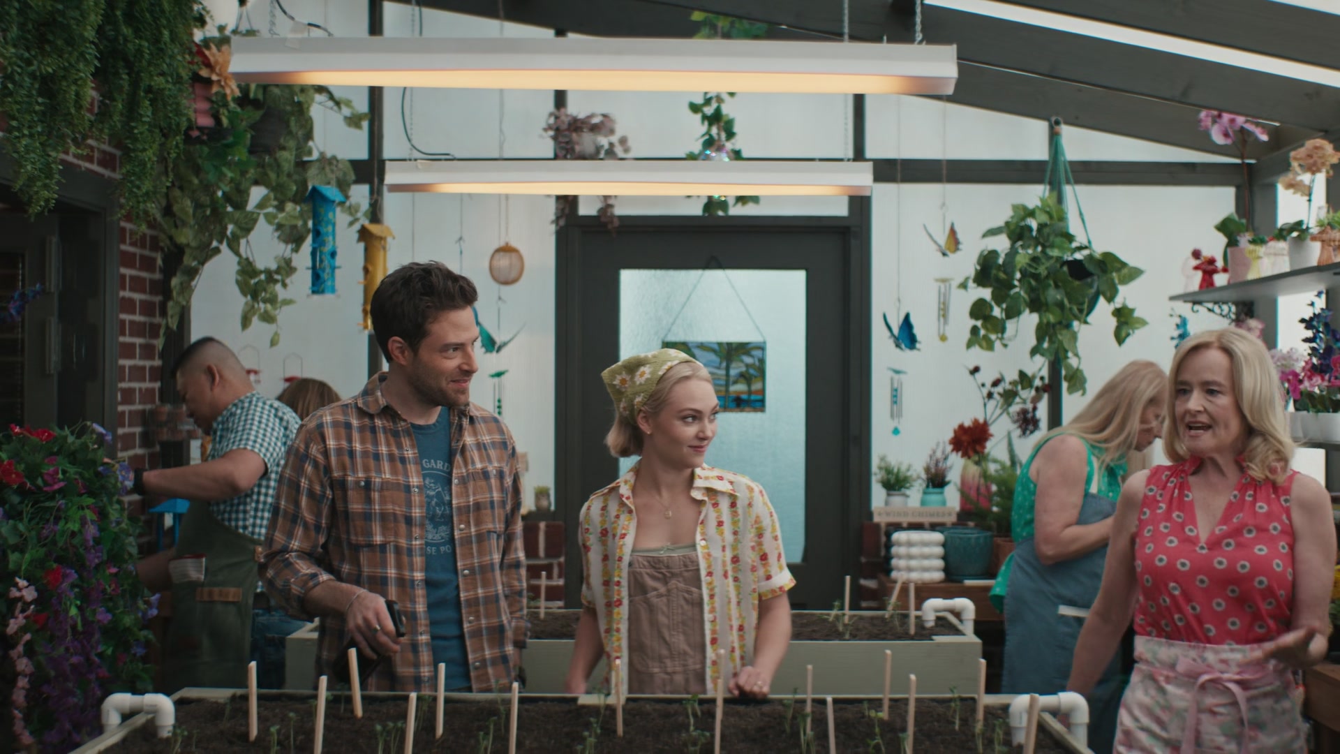Grosse_Pointe_Garden_Society_S01E07_1080p_ASRO_005260.jpg Grosse_Pointe_Garden_Society_S01E07_1080p_ASRO_005260.jpg