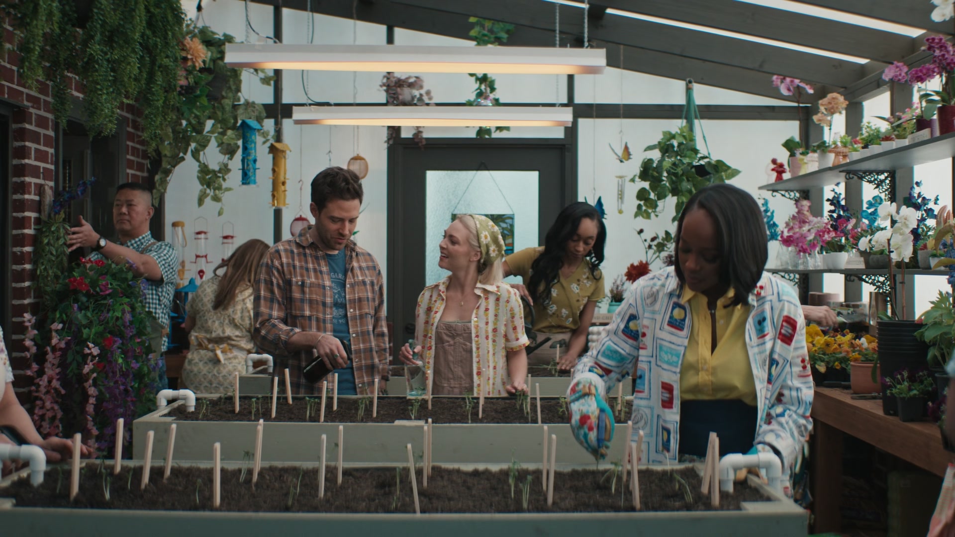 Grosse_Pointe_Garden_Society_S01E07_1080p_ASRO_005279.jpg