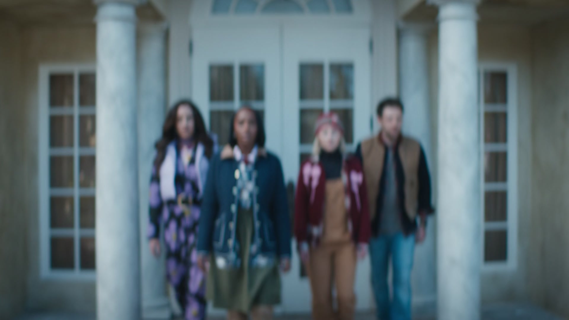 Grosse_Pointe_Garden_Society_S01E08_1080p_ASRO_000223.jpg Grosse_Pointe_Garden_Society_S01E08_1080p_ASRO_000223.jpg
