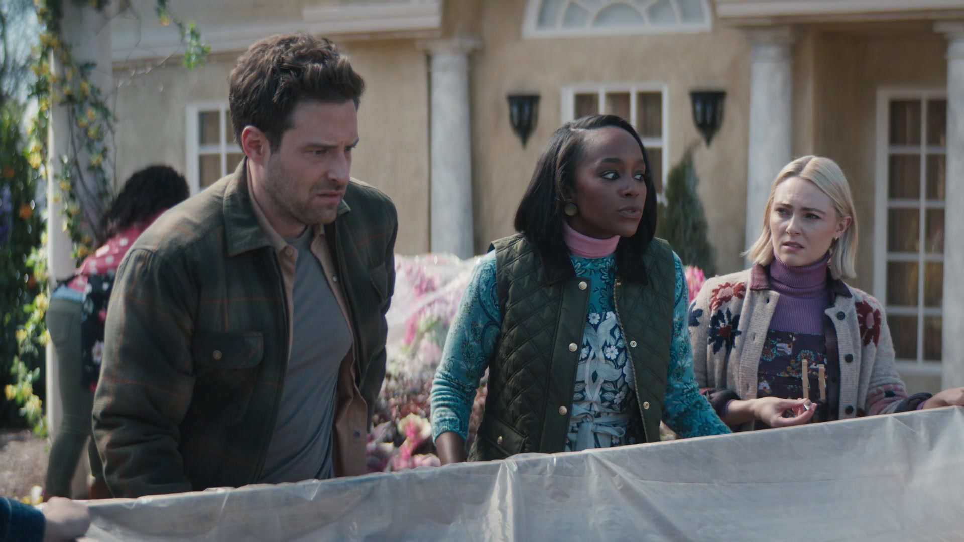 Grosse_Pointe_Garden_Society_S01E08_1080p_ASRO_002431.jpg