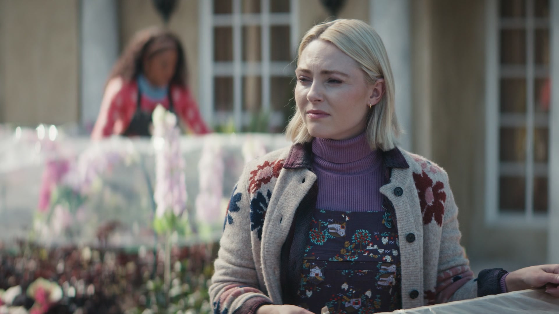 Grosse_Pointe_Garden_Society_S01E08_1080p_ASRO_002590.jpg Grosse_Pointe_Garden_Society_S01E08_1080p_ASRO_002590.jpg