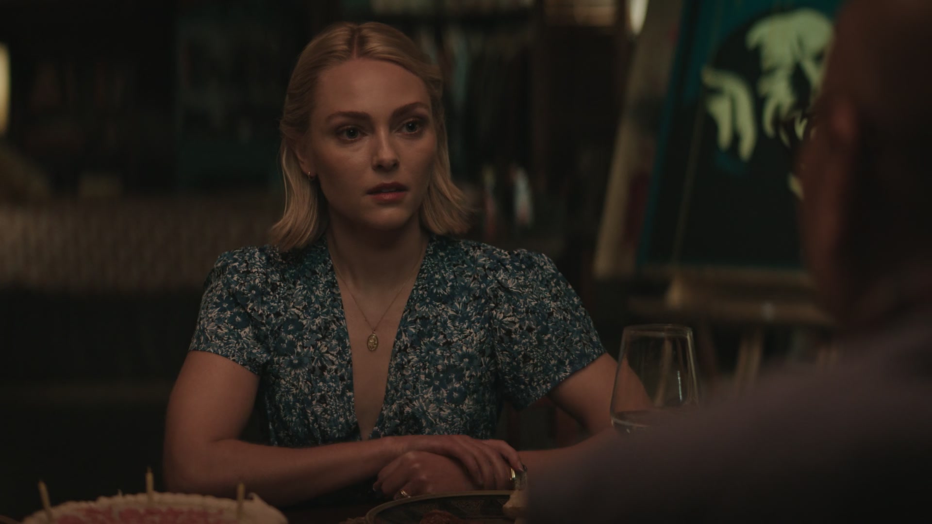 Grosse_Pointe_Garden_Society_S01E08_1080p_ASRO_003358.jpg Grosse_Pointe_Garden_Society_S01E08_1080p_ASRO_003358.jpg