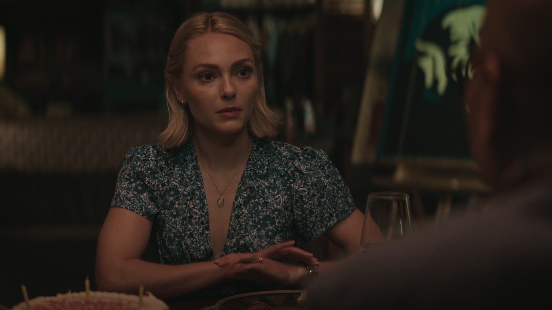 Grosse_Pointe_Garden_Society_S01E08_1080p_ASRO_003359.jpg Grosse_Pointe_Garden_Society_S01E08_1080p_ASRO_003359.jpg