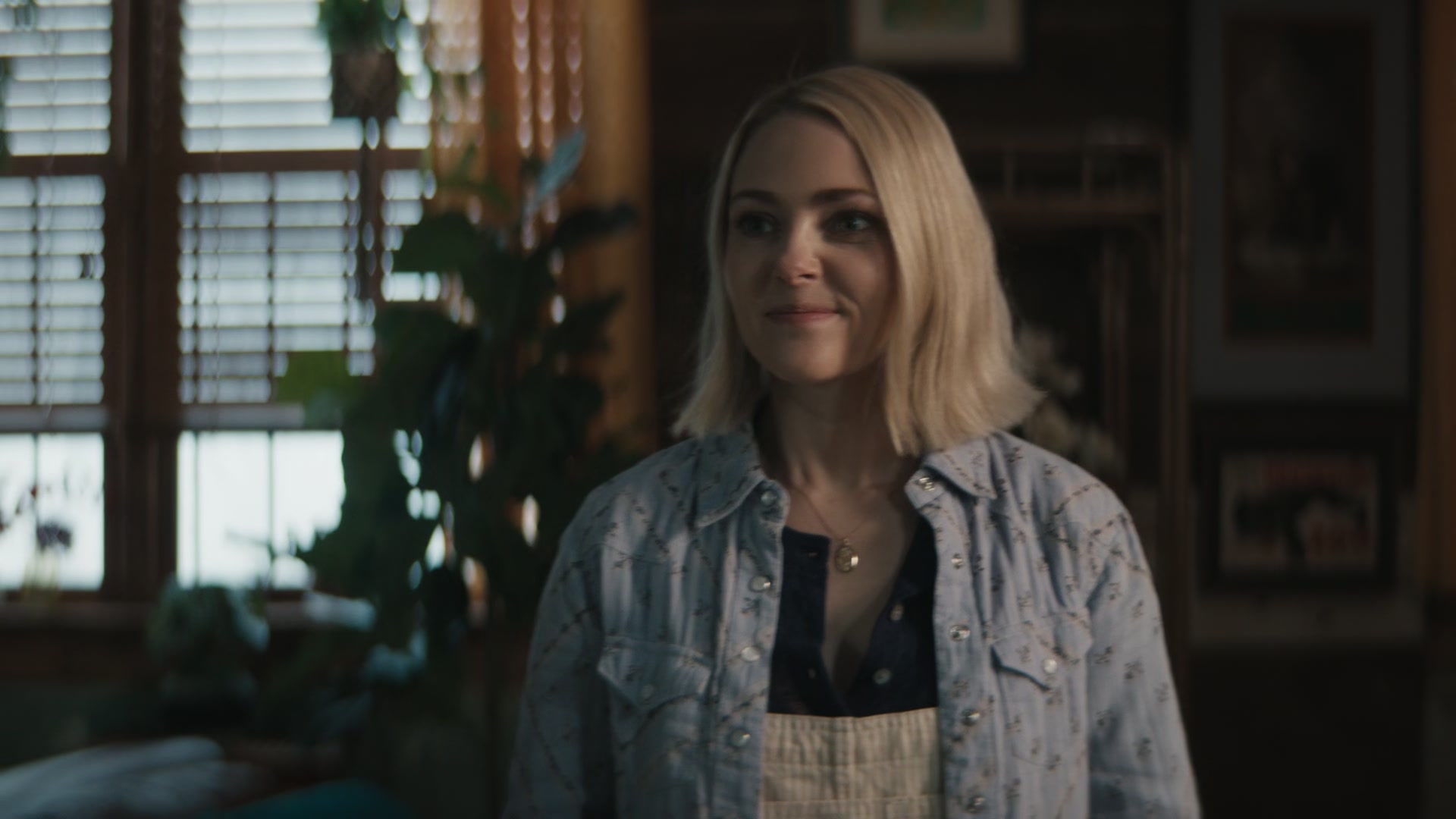 Grosse_Pointe_Garden_Society_S01E09_1080p_ASRO_000505.jpg Grosse_Pointe_Garden_Society_S01E09_1080p_ASRO_000505.jpg
