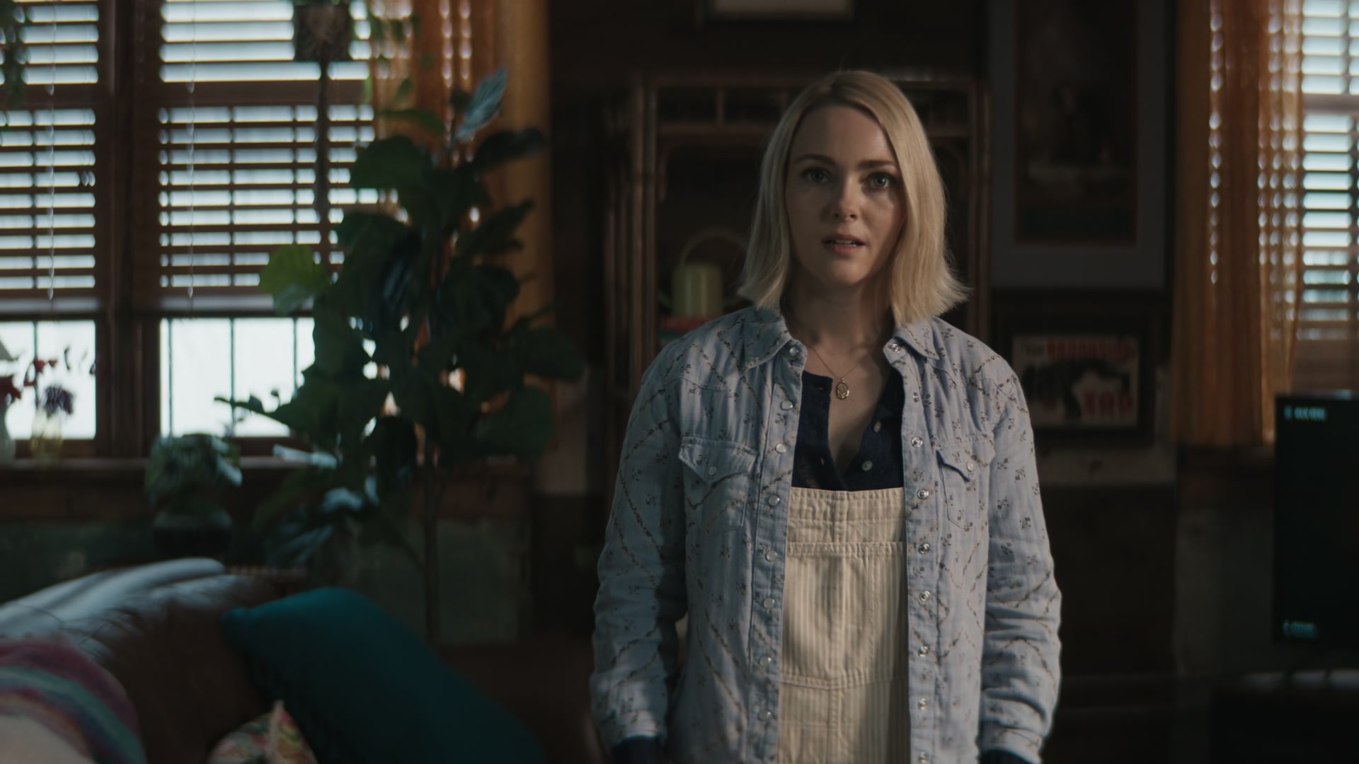 Grosse_Pointe_Garden_Society_S01E09_1080p_ASRO_000515.jpg Grosse_Pointe_Garden_Society_S01E09_1080p_ASRO_000515.jpg