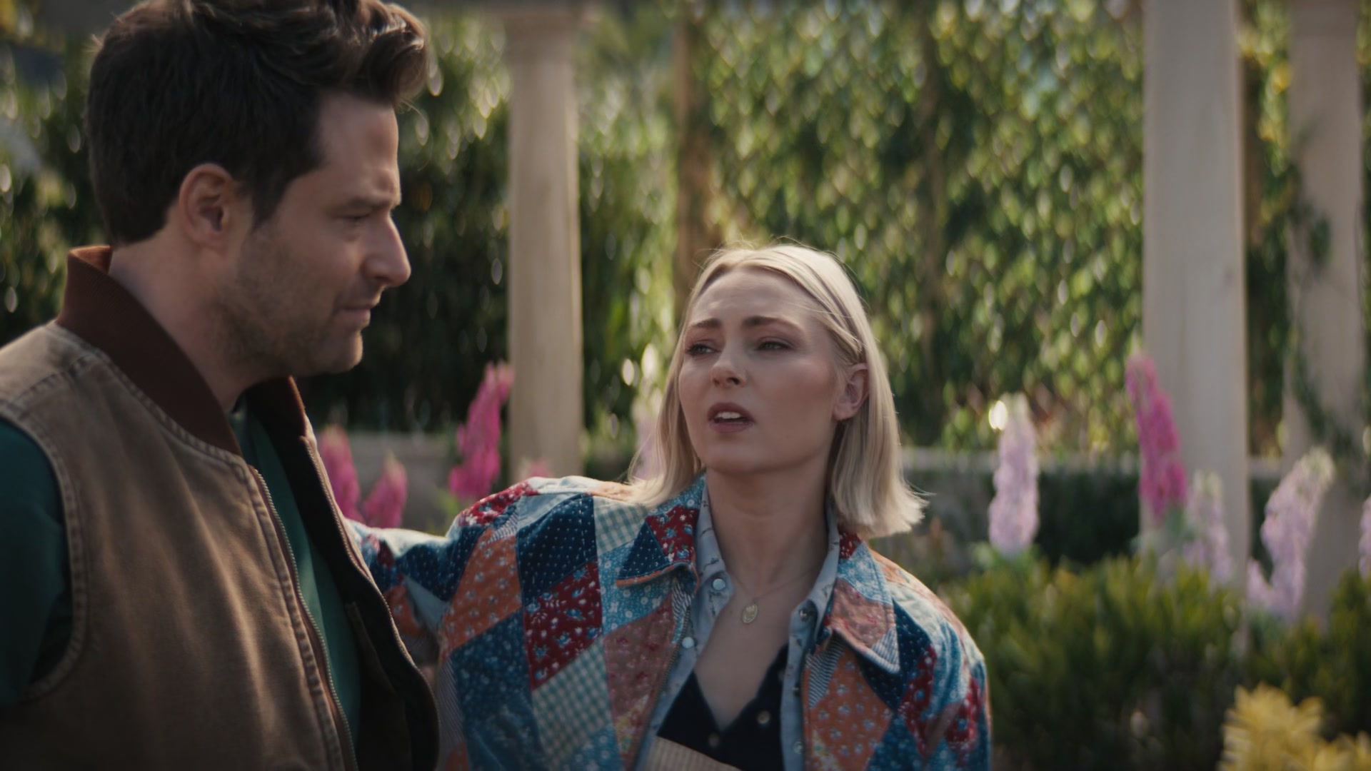 Grosse_Pointe_Garden_Society_S01E09_1080p_ASRO_001252.jpg