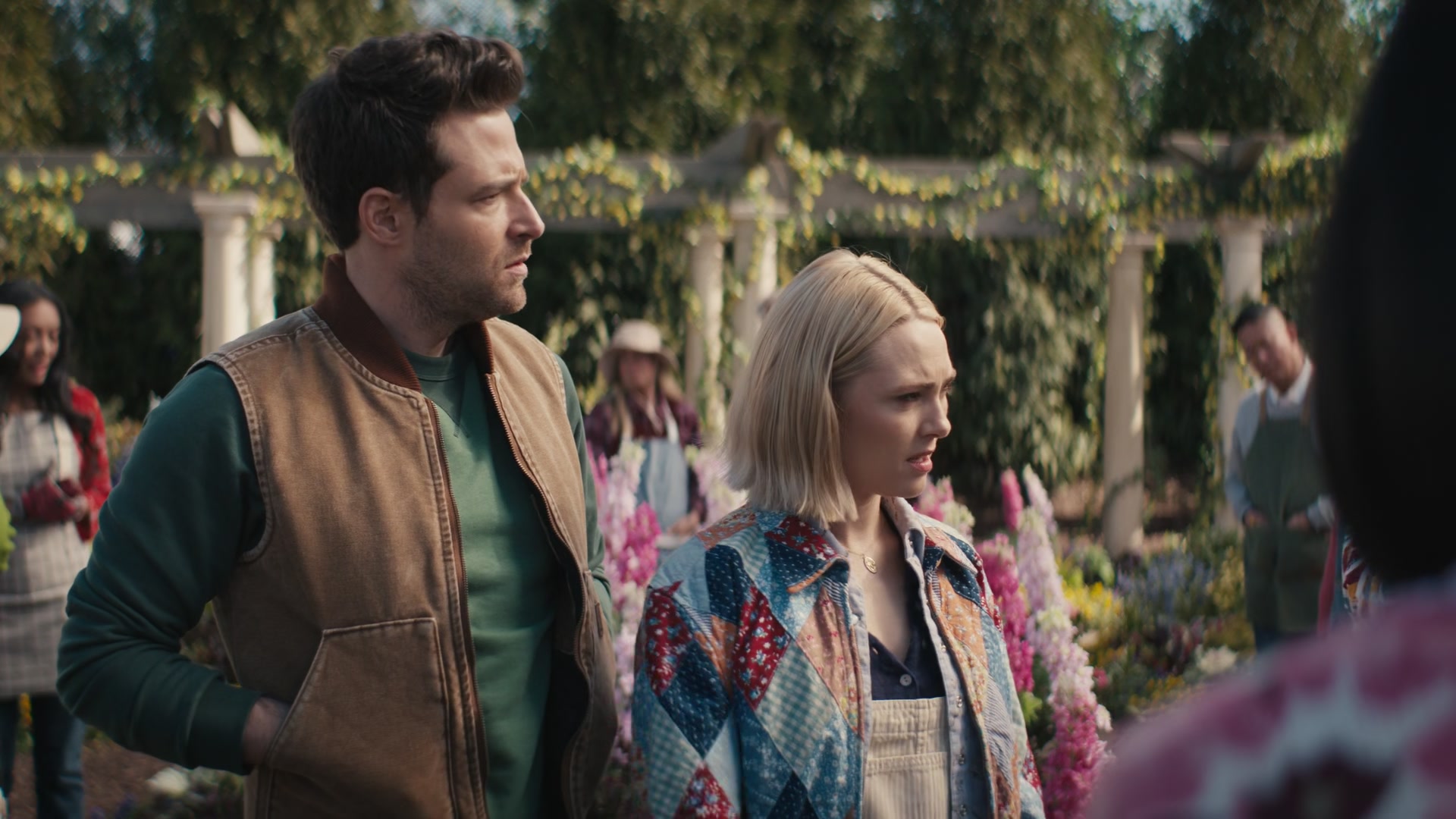 Grosse_Pointe_Garden_Society_S01E09_1080p_ASRO_001319.jpg