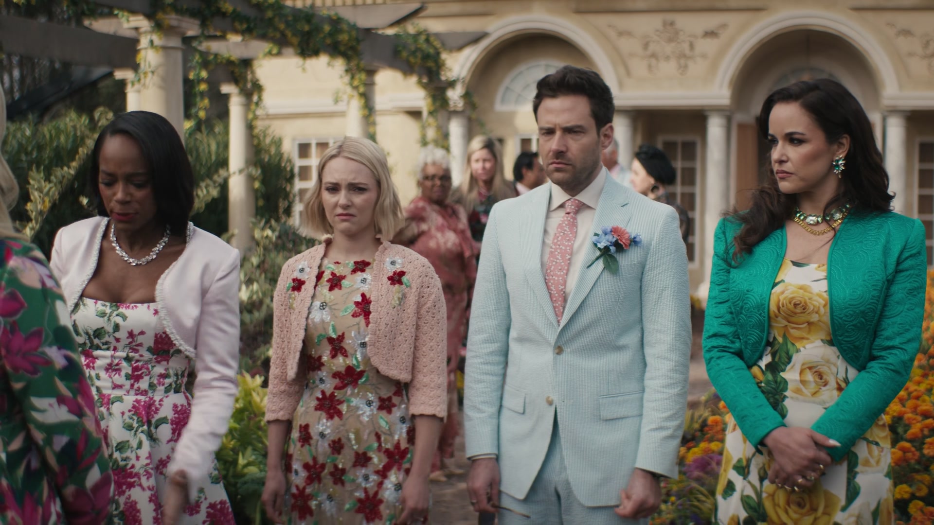 Grosse_Pointe_Garden_Society_S01E09_1080p_ASRO_001745.jpg