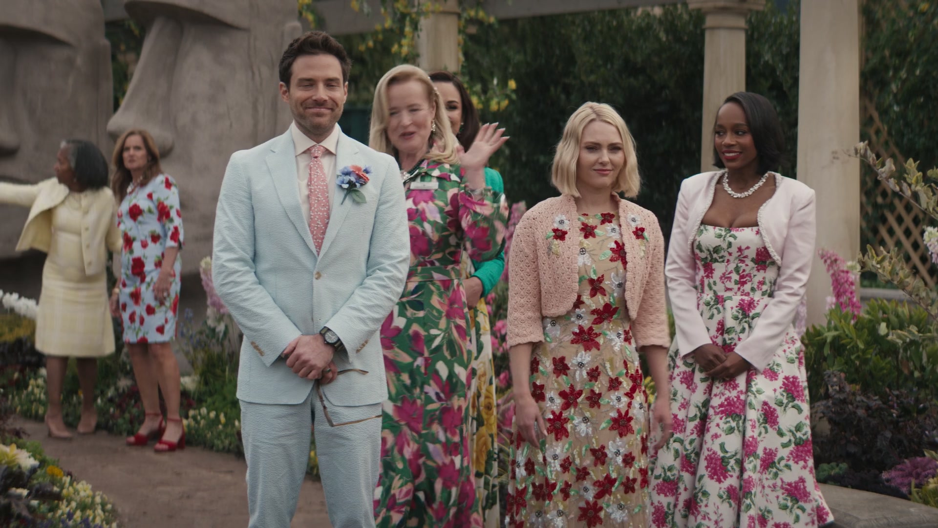 Grosse_Pointe_Garden_Society_S01E09_1080p_ASRO_001829.jpg Grosse_Pointe_Garden_Society_S01E09_1080p_ASRO_001829.jpg