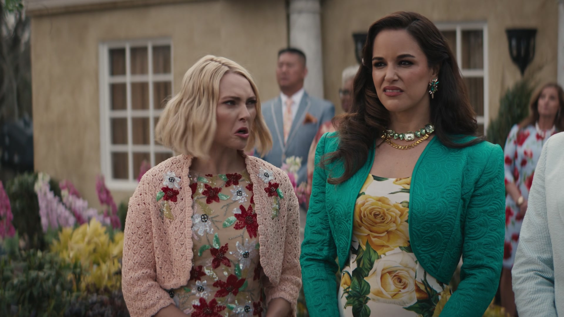 Grosse_Pointe_Garden_Society_S01E09_1080p_ASRO_002335.jpg Grosse_Pointe_Garden_Society_S01E09_1080p_ASRO_002335.jpg