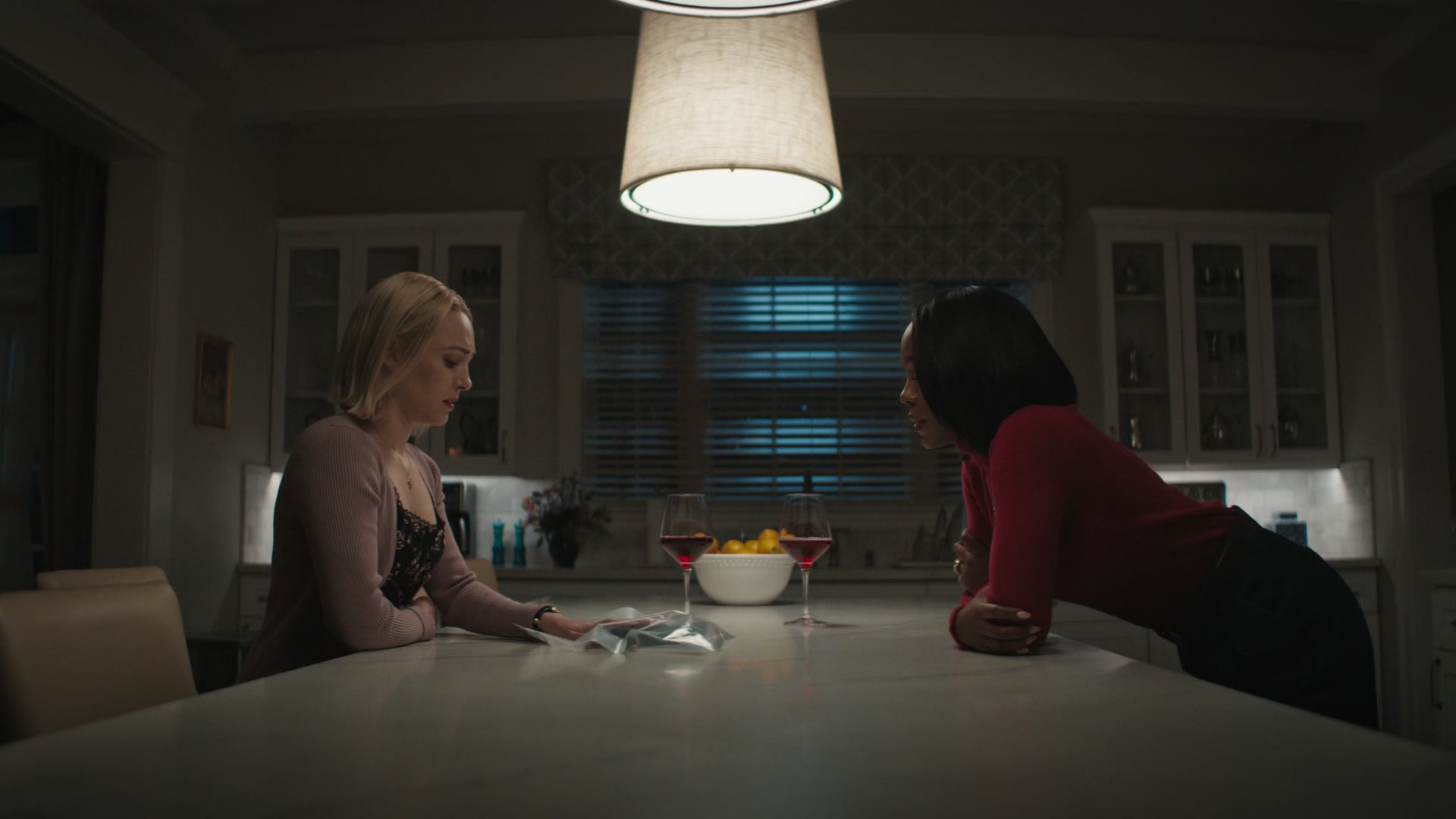 Grosse_Pointe_Garden_Society_S01E10_1080p_ASRO_005264.jpg