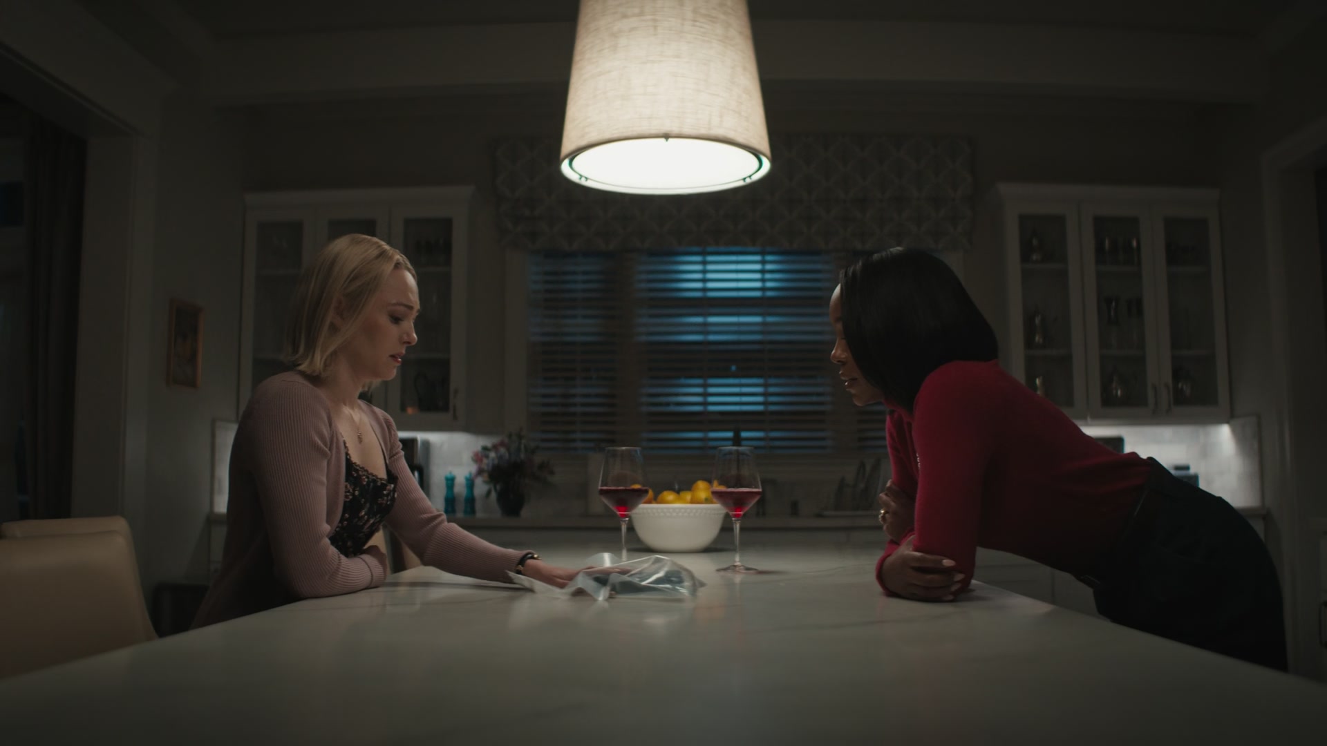 Grosse_Pointe_Garden_Society_S01E10_1080p_ASRO_005265.jpg Grosse_Pointe_Garden_Society_S01E10_1080p_ASRO_005265.jpg