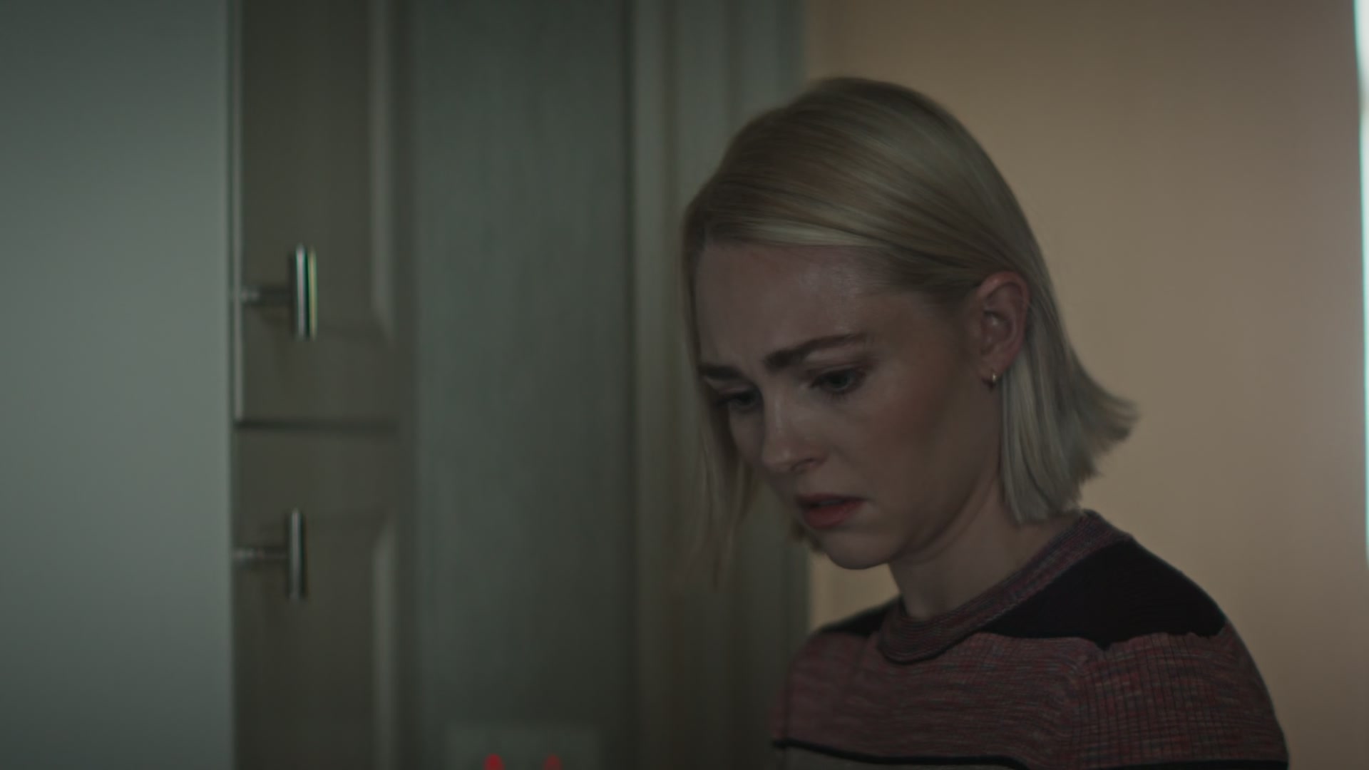 Grosse_Pointe_Garden_Society_S01E13_1080p_ASRO_001604.jpg Grosse_Pointe_Garden_Society_S01E13_1080p_ASRO_001604.jpg