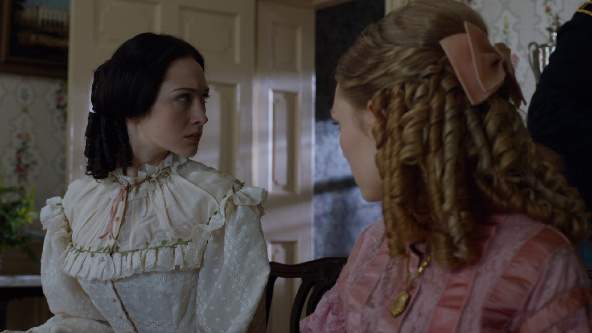 MercyStreet_S01E01_The_New_Nurse_1080p_BluRay_ASRO_001142.jpg MercyStreet_S01E01_The_New_Nurse_1080p_BluRay_ASRO_001142.jpg