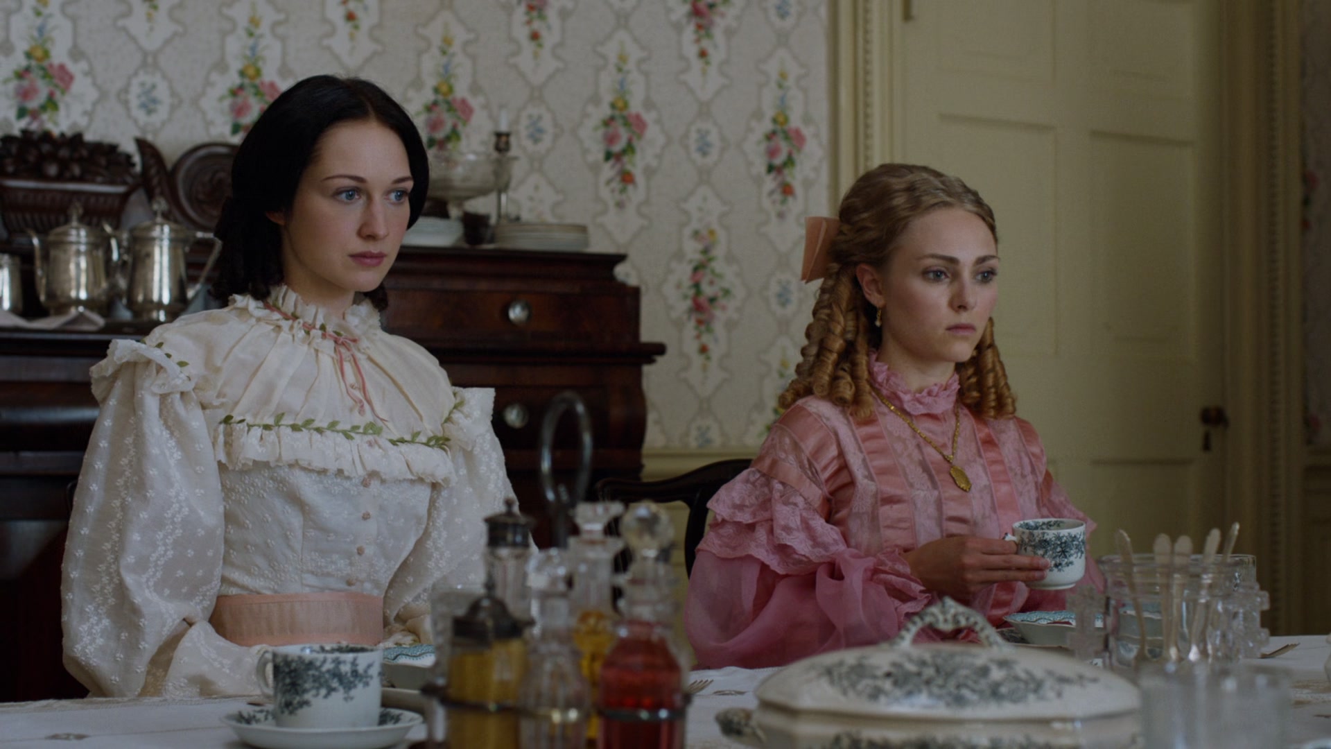 MercyStreet_S01E01_The_New_Nurse_1080p_BluRay_ASRO_001272.jpg MercyStreet_S01E01_The_New_Nurse_1080p_BluRay_ASRO_001272.jpg