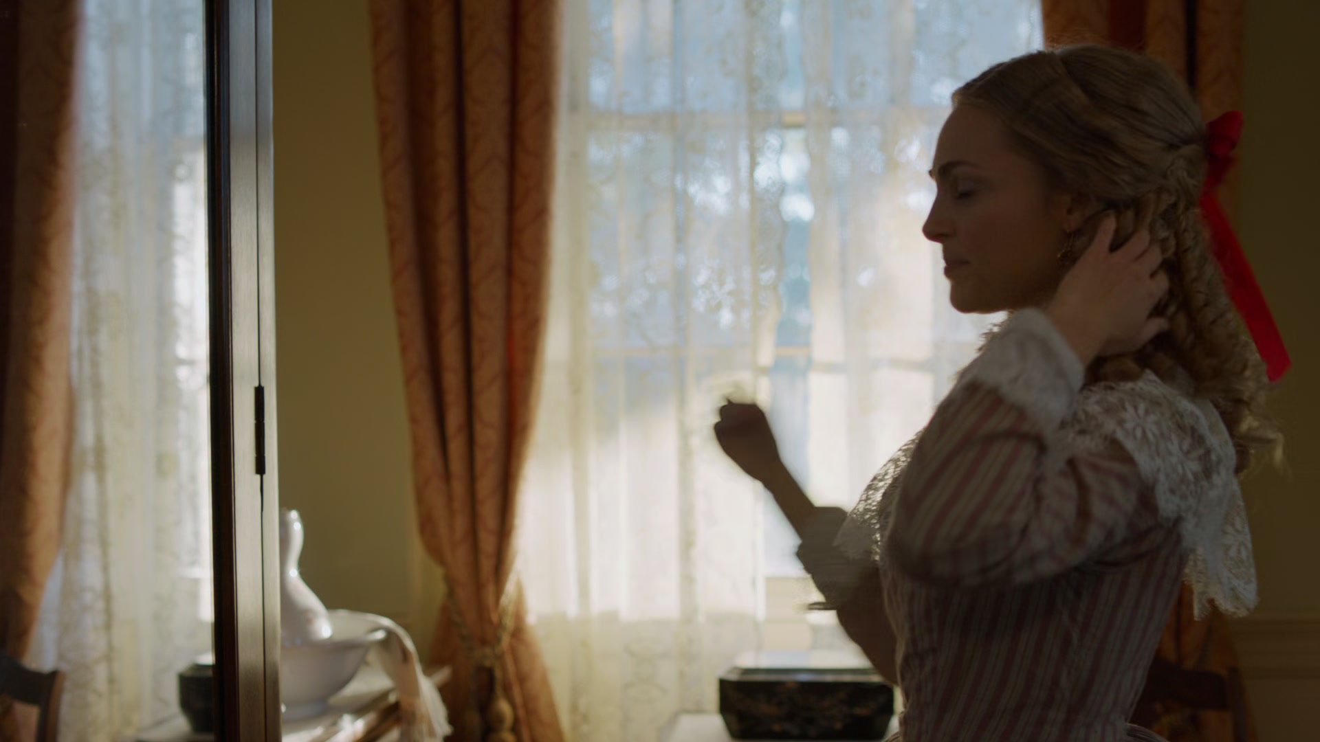 MercyStreet_S01E02_The_Haversack_1080p_BluRay_ASRO_006063.jpg