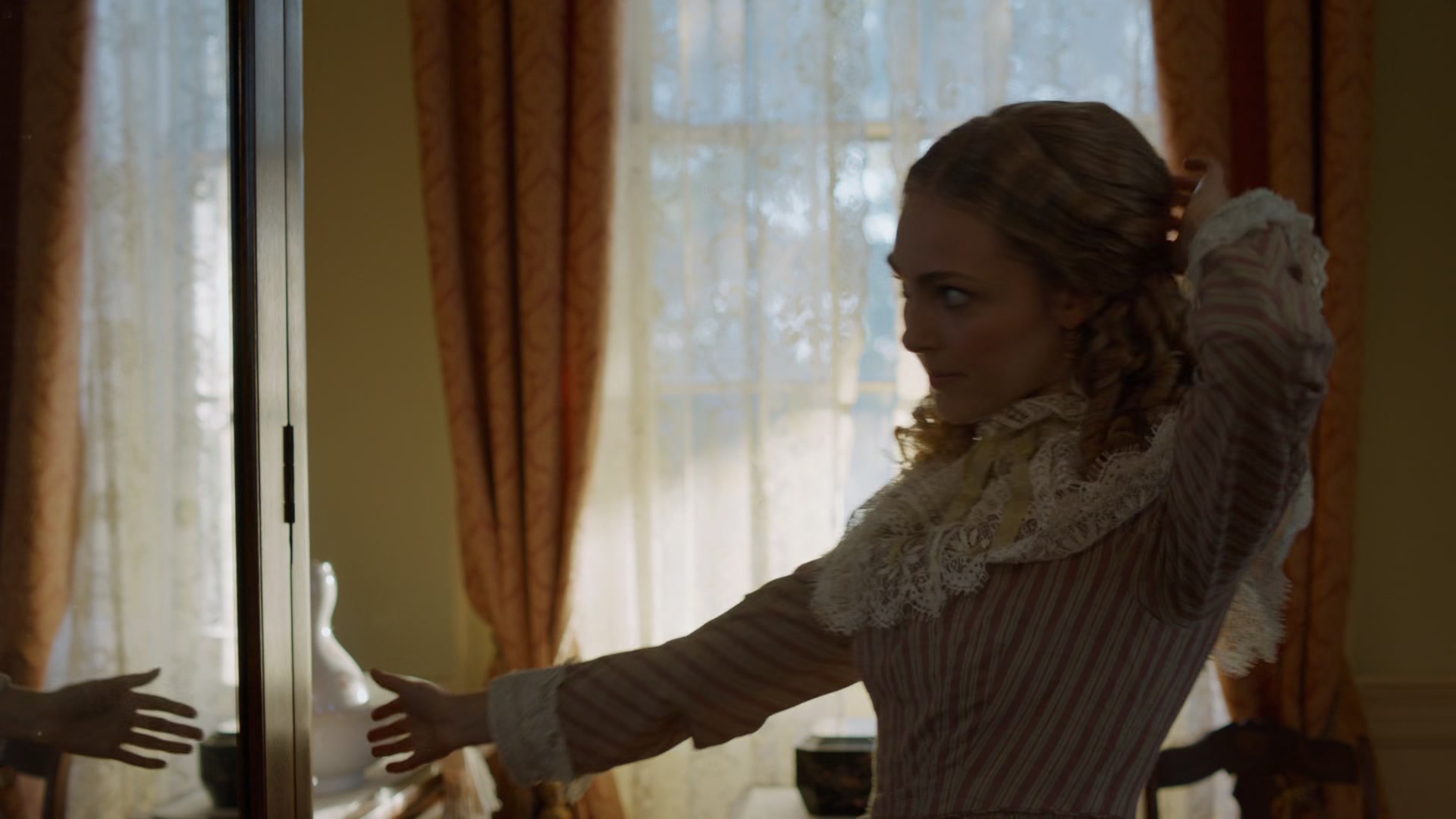 MercyStreet_S01E02_The_Haversack_1080p_BluRay_ASRO_006064.jpg