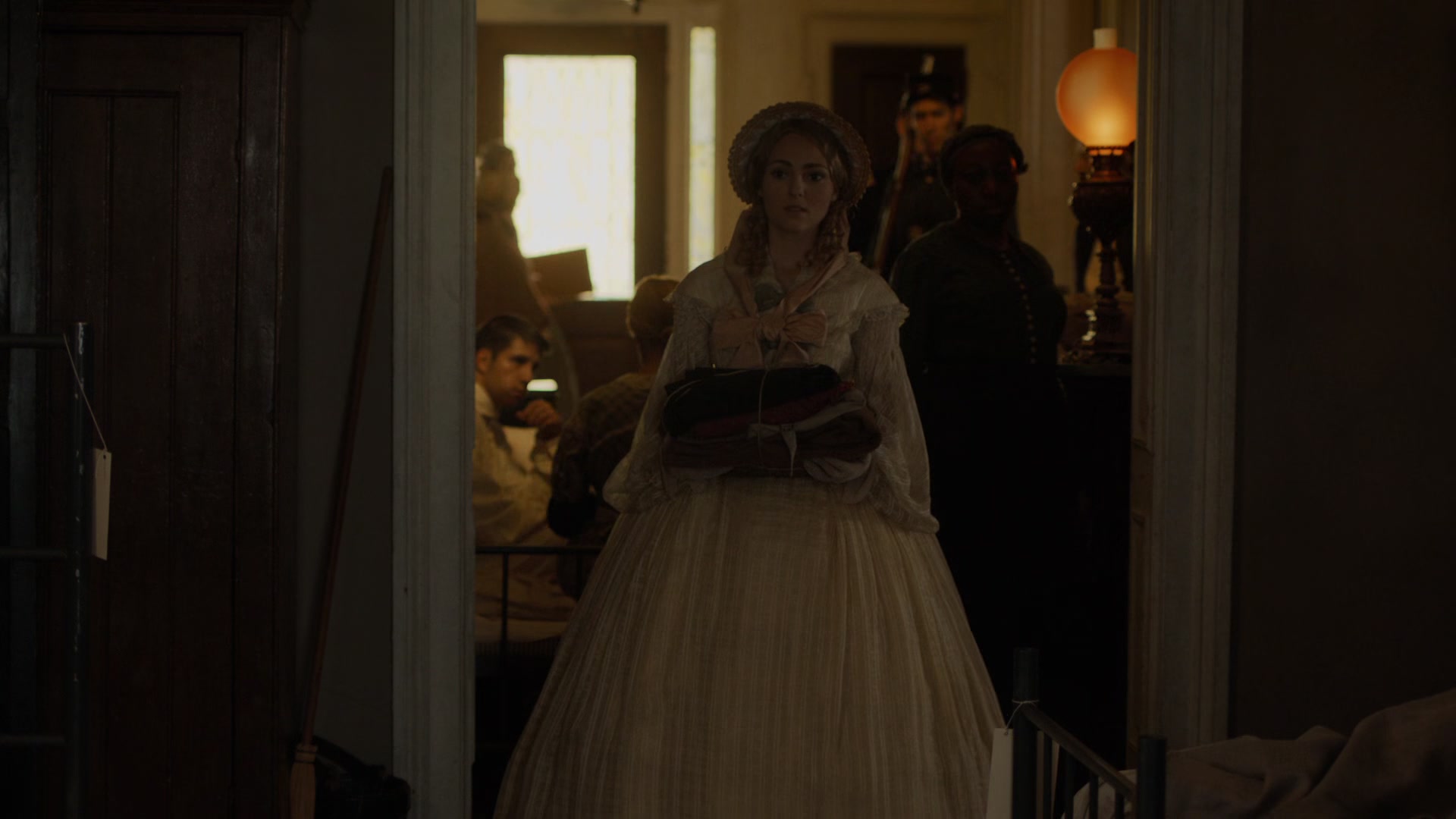 MercyStreet_S01E04_The_Belle_Alliance_1080p_BluRay_ASRO_002733.jpg MercyStreet_S01E04_The_Belle_Alliance_1080p_BluRay_ASRO_002733.jpg