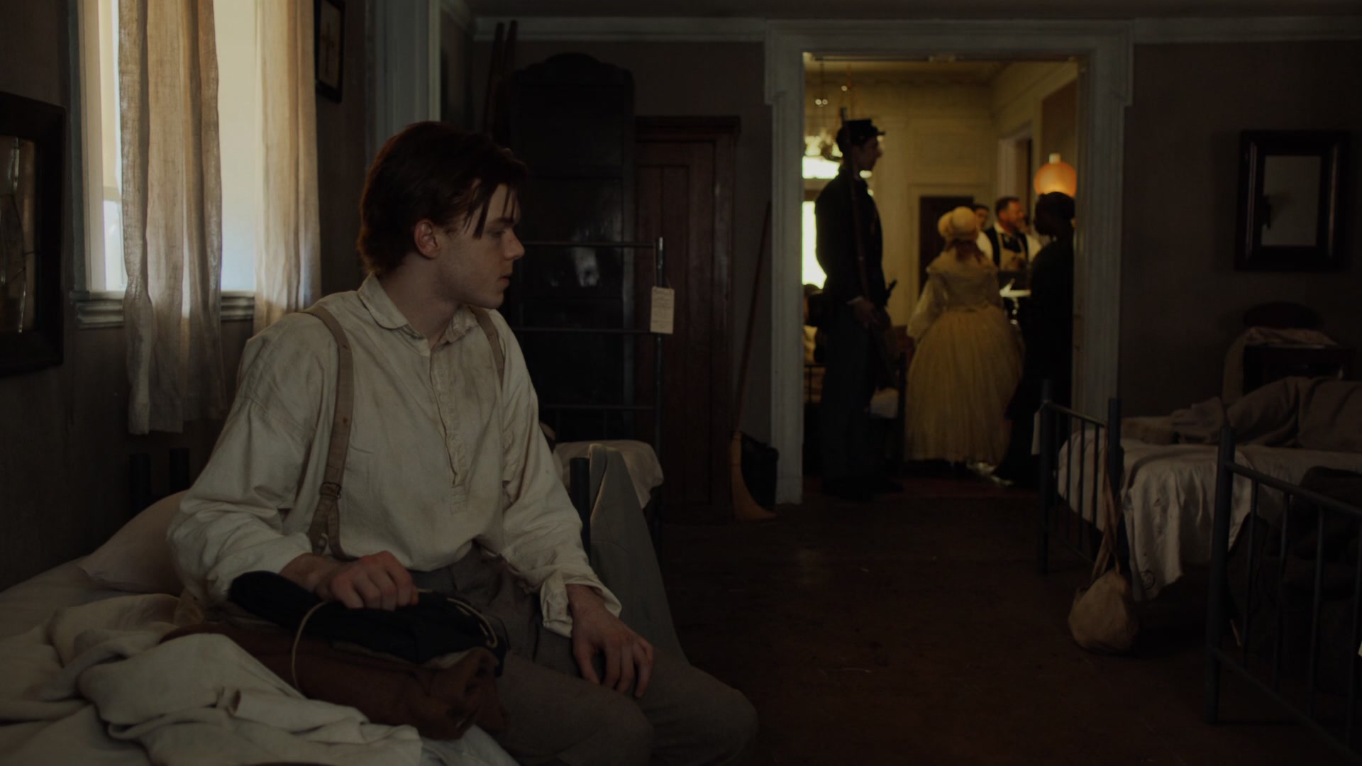MercyStreet_S01E04_The_Belle_Alliance_1080p_BluRay_ASRO_002947.jpg