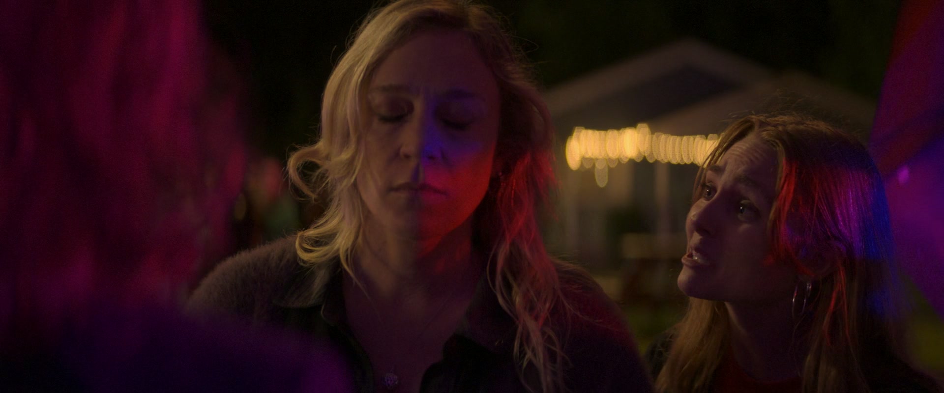 The_Act_S01E02_Teeth_1080p_ASRO_000174.jpg