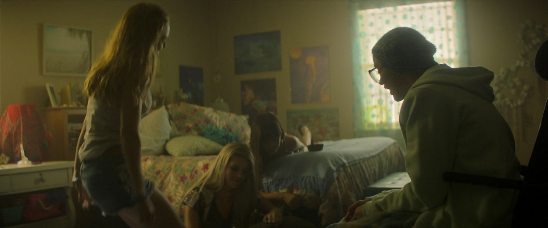 The_Act_S01E02_Teeth_1080p_ASRO_002377.jpg