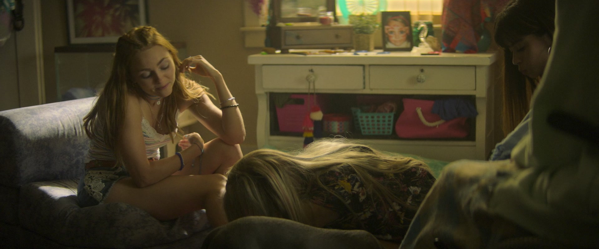 The_Act_S01E02_Teeth_1080p_ASRO_002415.jpg