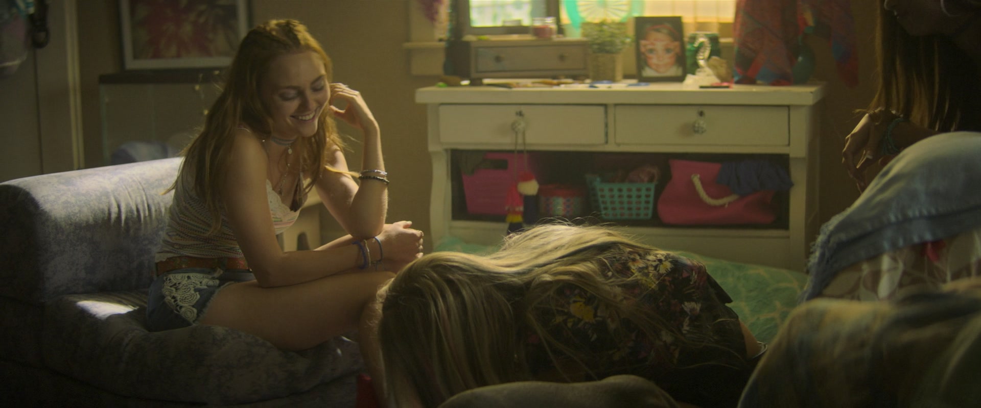 The_Act_S01E02_Teeth_1080p_ASRO_002423.jpg