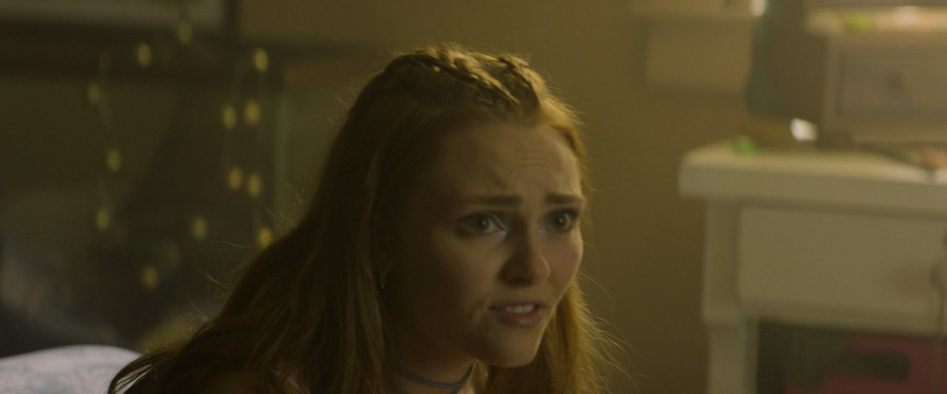 The_Act_S01E02_Teeth_1080p_ASRO_002537.jpg