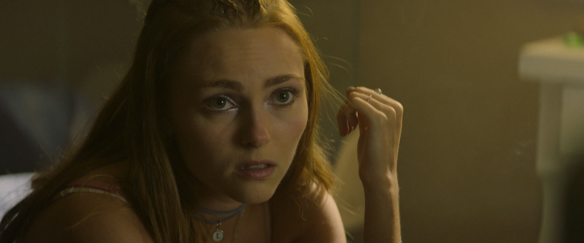The_Act_S01E02_Teeth_1080p_ASRO_002563.jpg