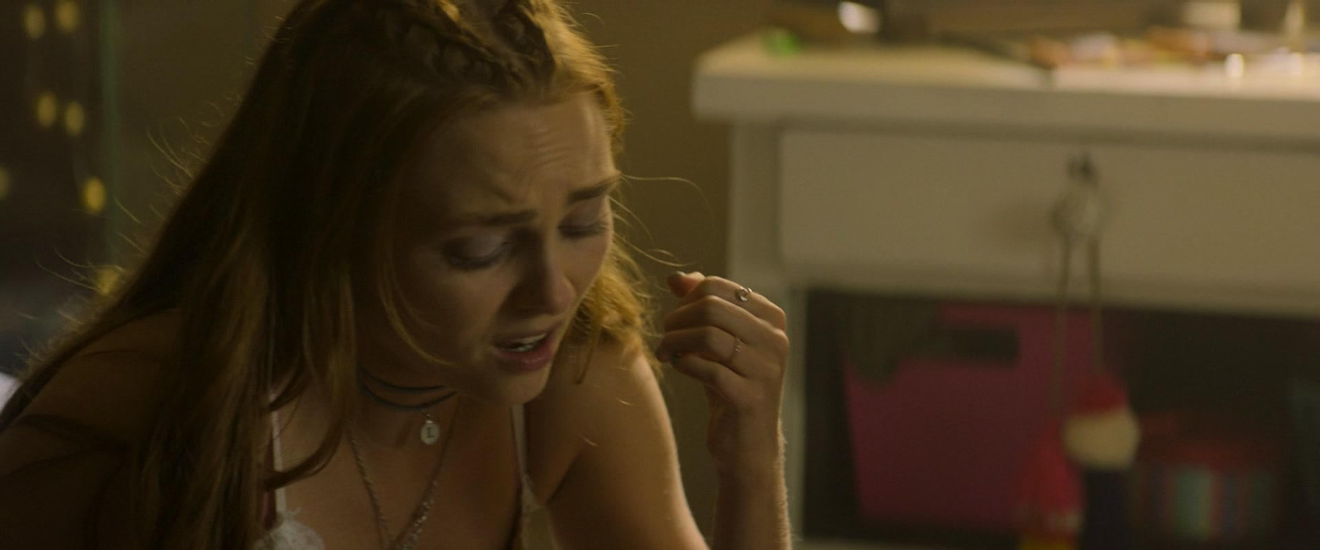 The_Act_S01E02_Teeth_1080p_ASRO_002626.jpg