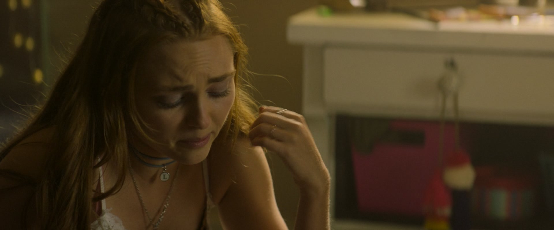The_Act_S01E02_Teeth_1080p_ASRO_002627.jpg