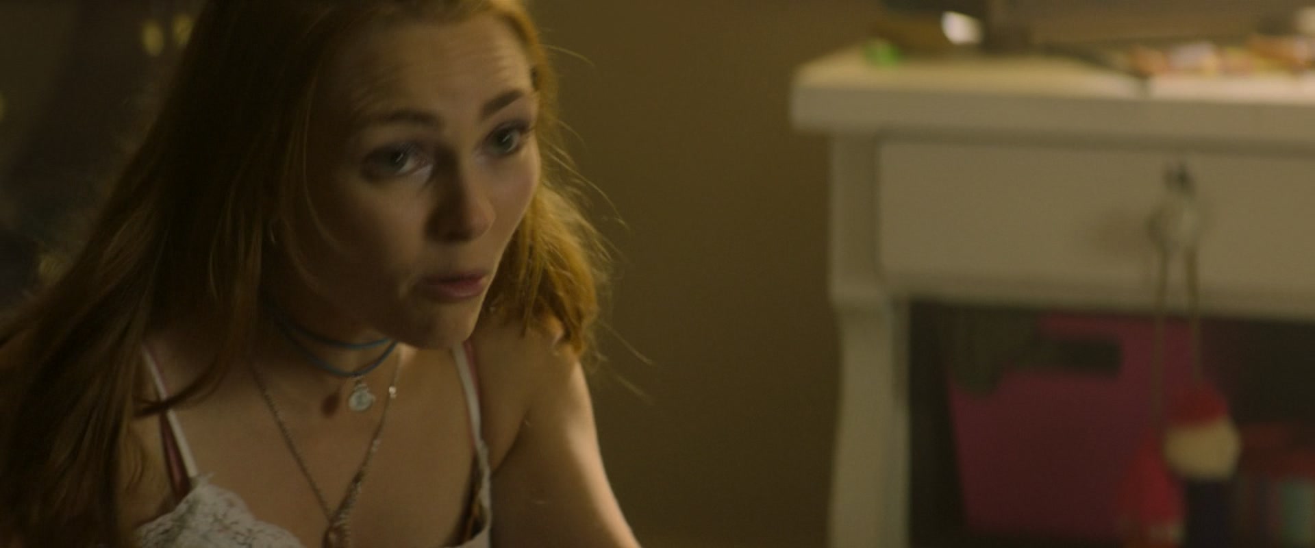 The_Act_S01E02_Teeth_1080p_ASRO_002629.jpg