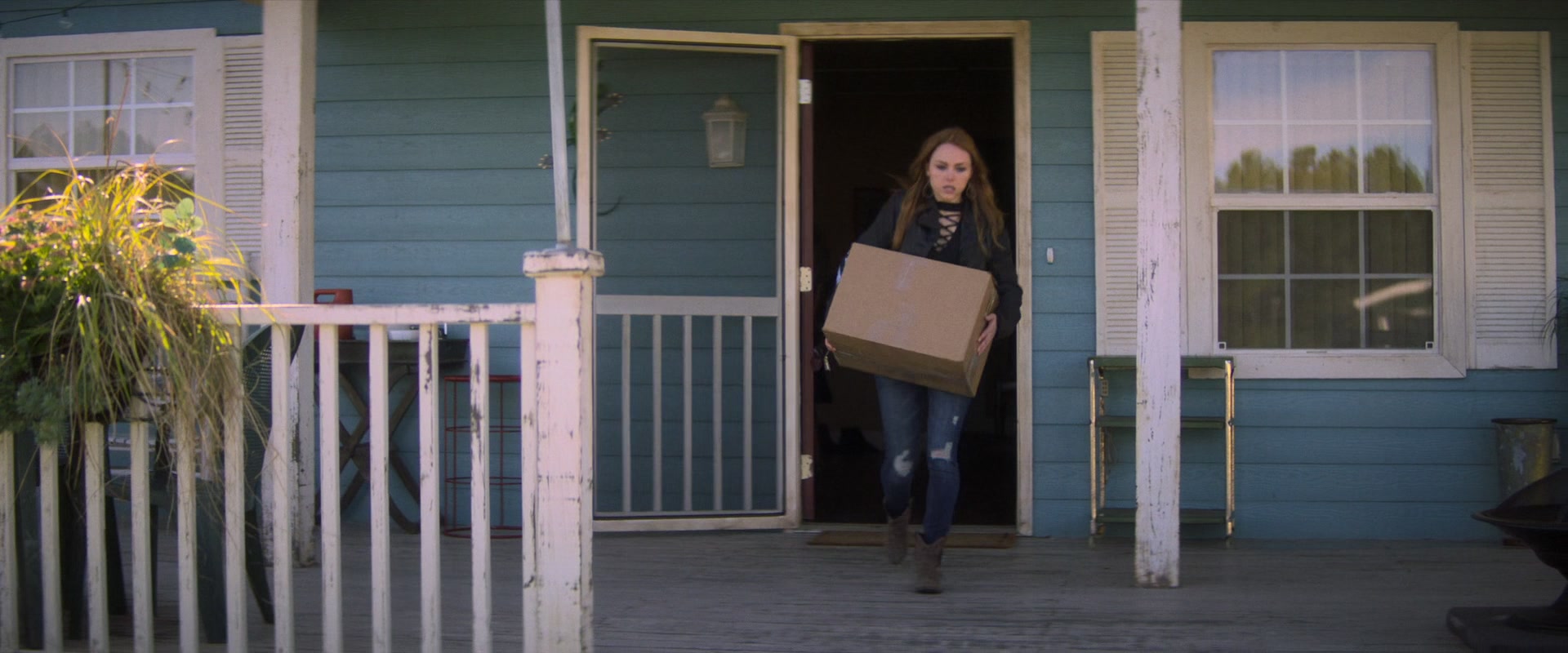 The_Act_S01E04_Stay_Inside_1080p_ASRO_003291.jpg