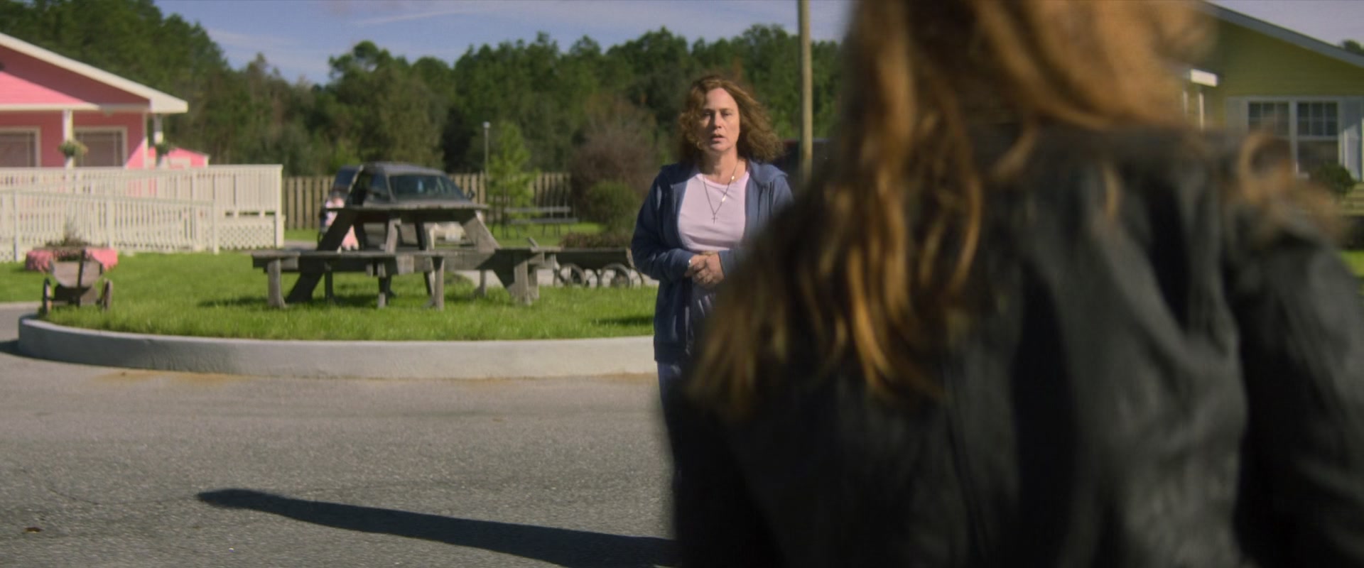 The_Act_S01E04_Stay_Inside_1080p_ASRO_003317.jpg The_Act_S01E04_Stay_Inside_1080p_ASRO_003317.jpg