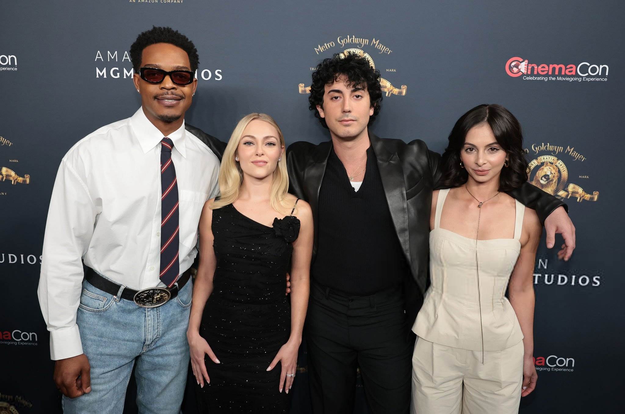 annasophiarobbonline_cinemacon26_284029.jpg
