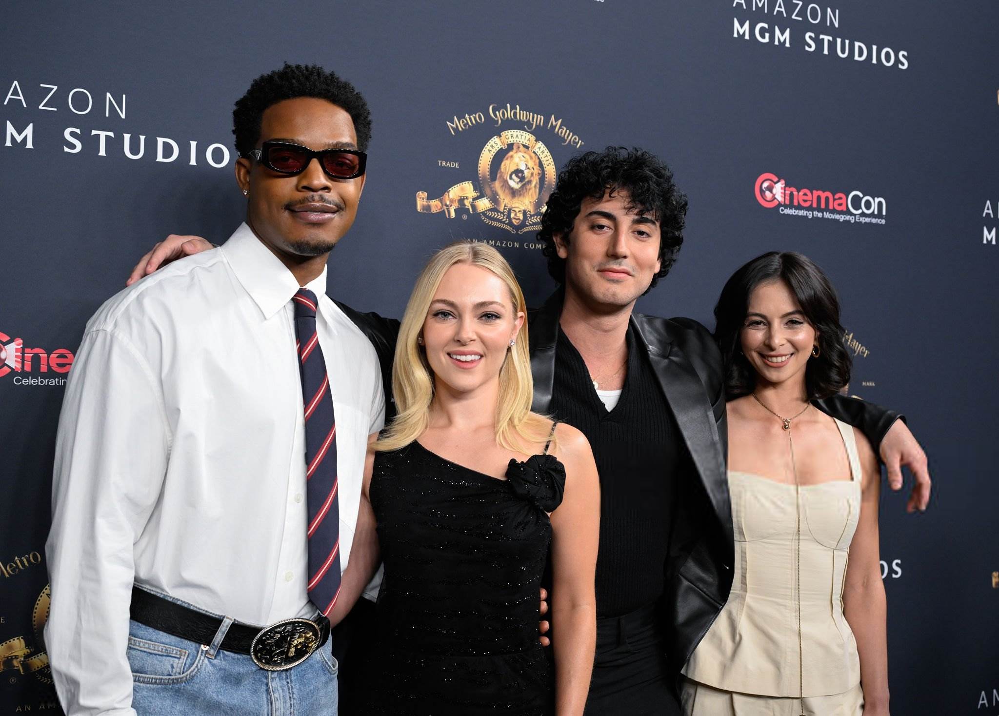 annasophiarobbonline_cinemacon26_284629.jpg