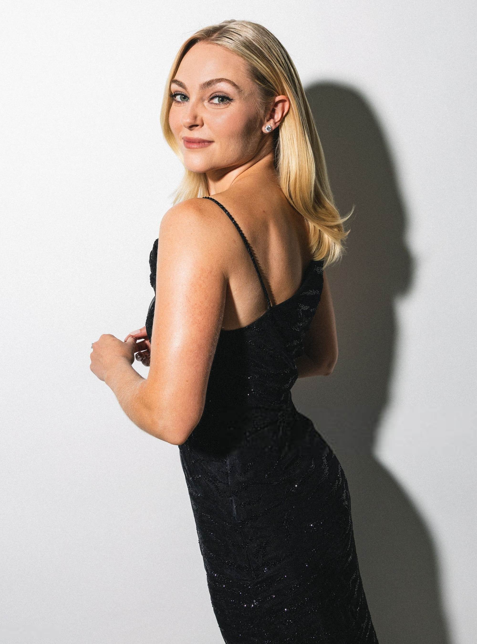 annasophiarobbonline_ew_cinemacon_28629.jpg