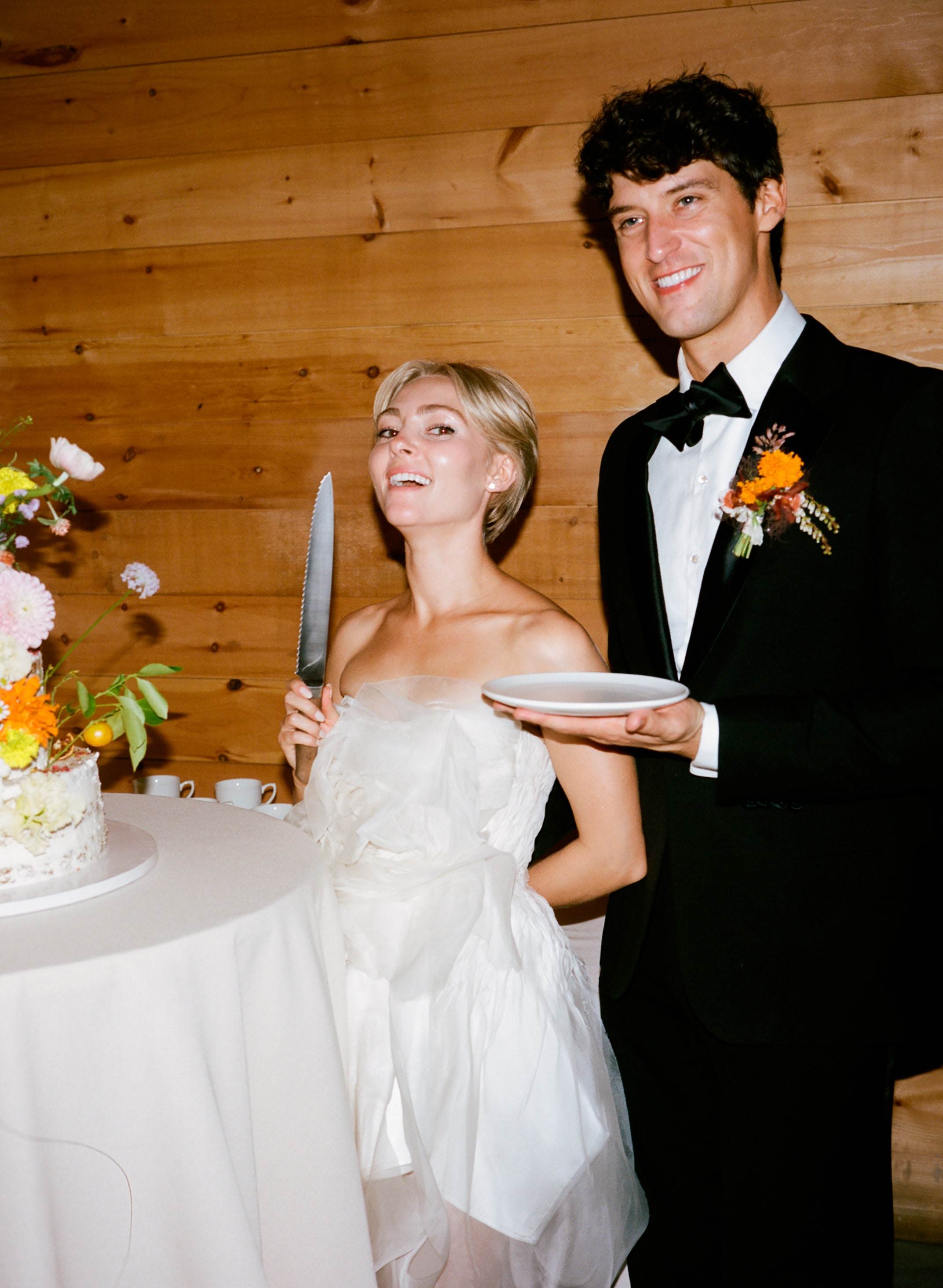 annasophiarobbonline_weddingvogue22_281229.jpg