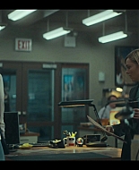 Dr_Death_S01E05_The_and_in_the_Bed_1080p_ASRO_000755.jpg