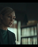 Dr_Death_S01E05_The_and_in_the_Bed_1080p_ASRO_001001.jpg