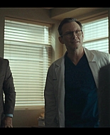 Dr_Death_S01E05_The_and_in_the_Bed_1080p_ASRO_001209.jpg