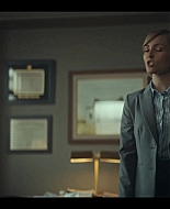 Dr_Death_S01E05_The_and_in_the_Bed_1080p_ASRO_001236.jpg