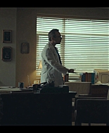 Dr_Death_S01E05_The_and_in_the_Bed_1080p_ASRO_001266.jpg