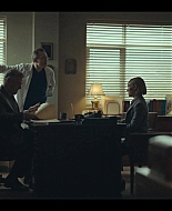 Dr_Death_S01E05_The_and_in_the_Bed_1080p_ASRO_001383.jpg