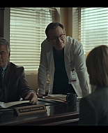 Dr_Death_S01E05_The_and_in_the_Bed_1080p_ASRO_001434.jpg