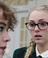 Freak_Show_2017_1080p_008120.jpg