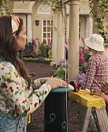 Grosse_Pointe_Garden_Society_S01E05_1080p_ASRO_001038.jpg