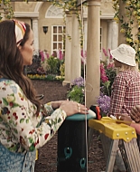 Grosse_Pointe_Garden_Society_S01E05_1080p_ASRO_001039.jpg