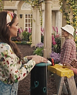 Grosse_Pointe_Garden_Society_S01E05_1080p_ASRO_001041.jpg