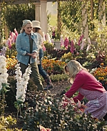 Grosse_Pointe_Garden_Society_S01E06_1080p_ASRO_005403.jpg